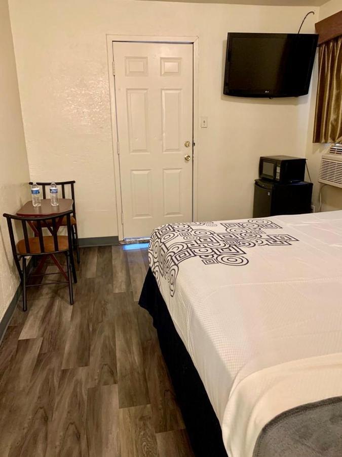 Jolly Motel